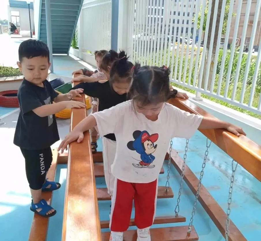 幼兒園戶外游樂區設計