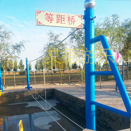 戶外水上拓展懸索橋實物展示