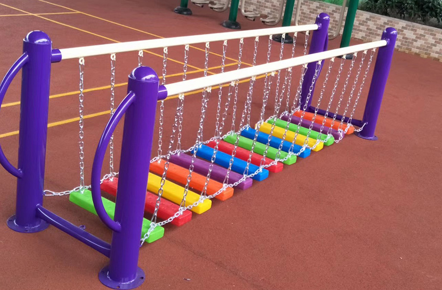 七彩幼兒園蕩橋平衡感統玩具