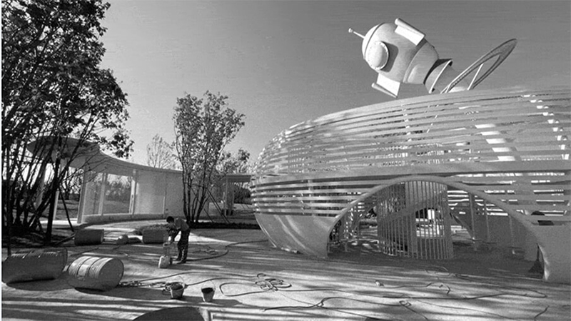 星際探索主題兒童樂園施工現場